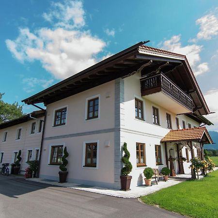 Alluring Holiday Home In Ubersee With Whirlpool Eksteriør bilde