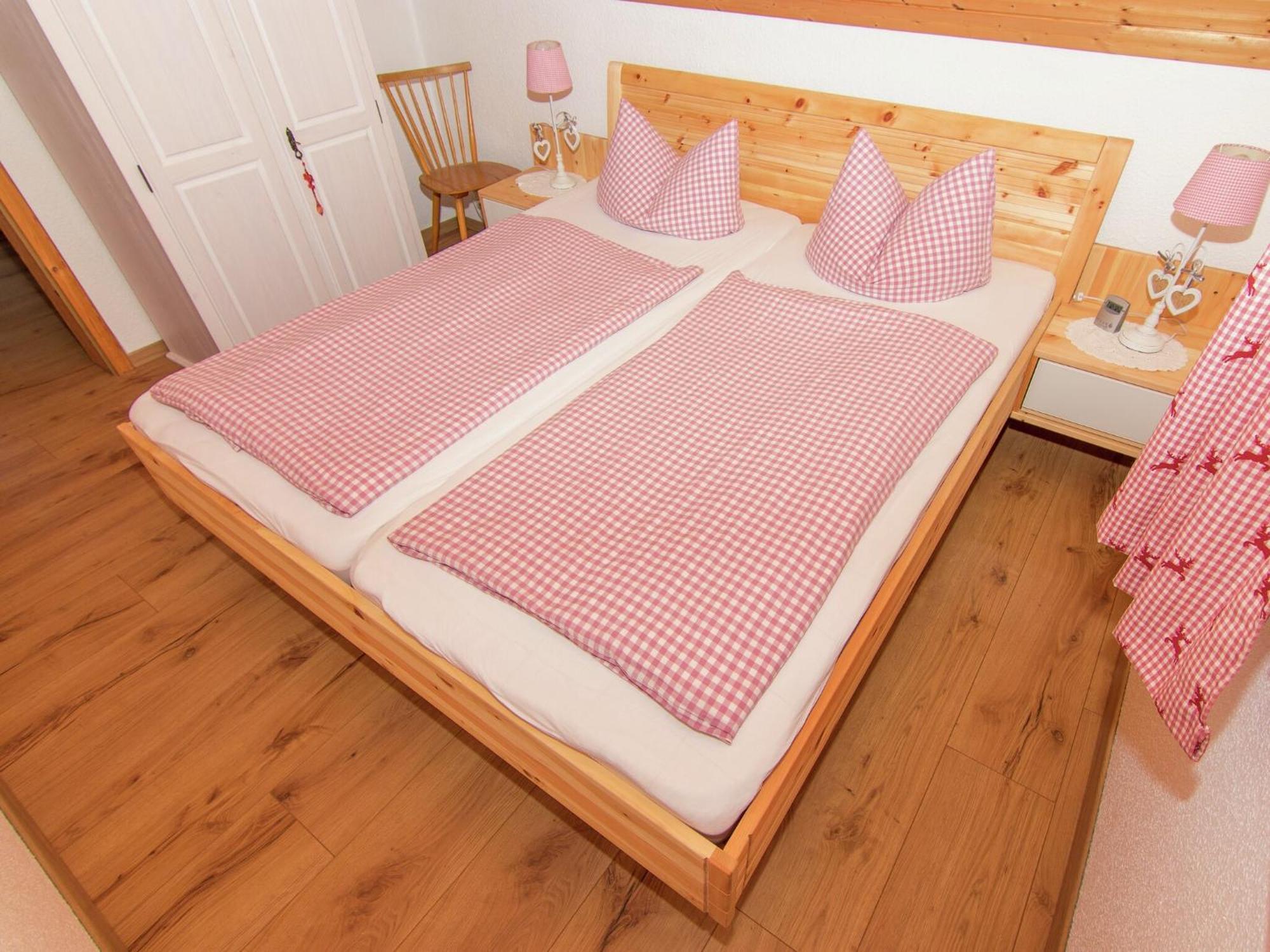 Alluring Holiday Home In Ubersee With Whirlpool Eksteriør bilde
