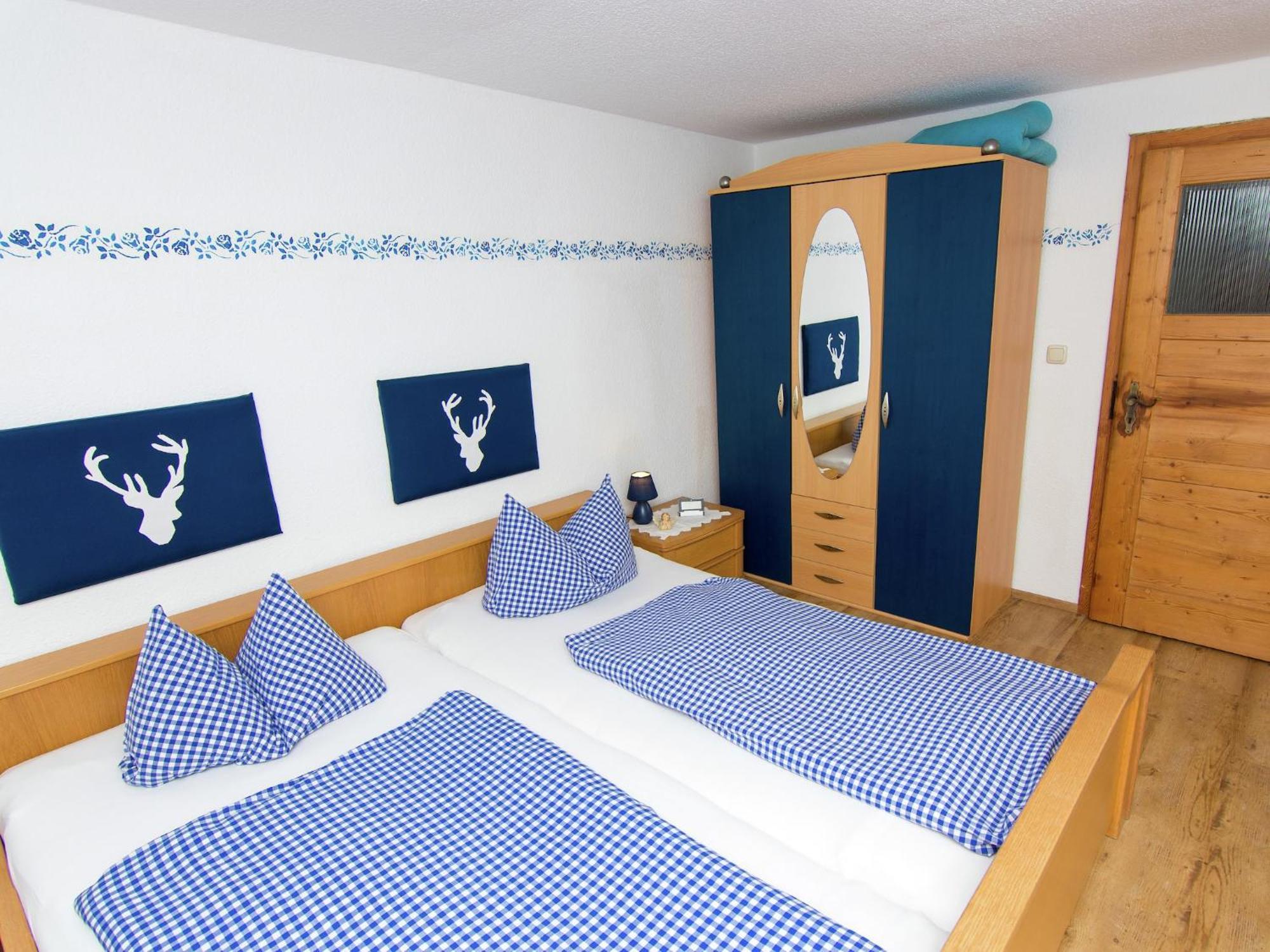 Alluring Holiday Home In Ubersee With Whirlpool Eksteriør bilde