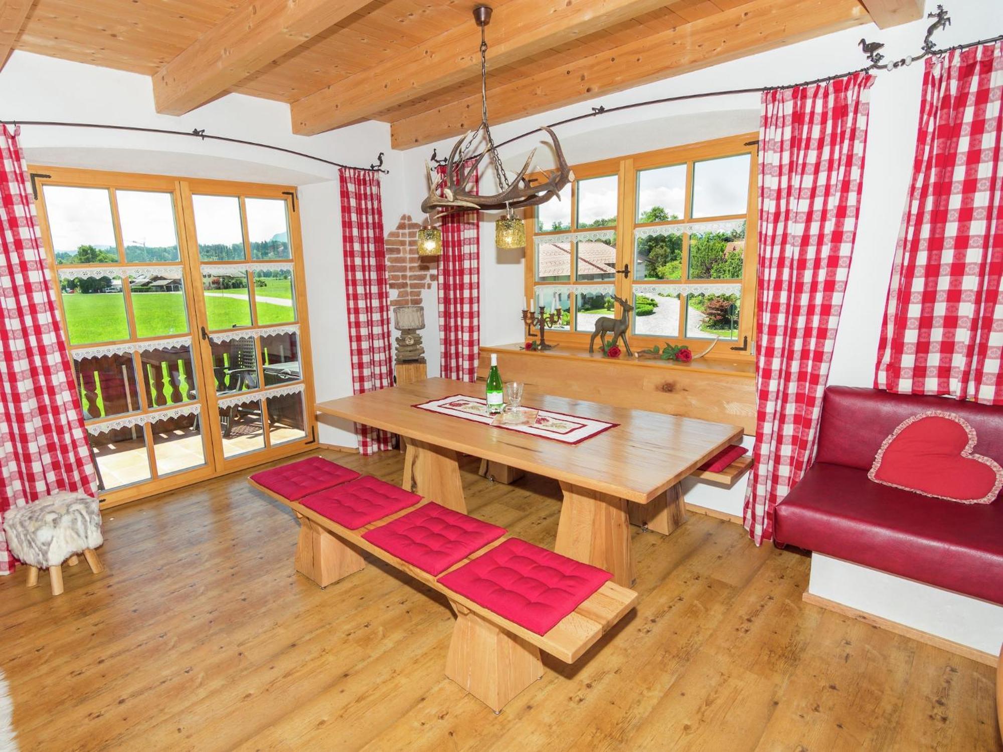 Alluring Holiday Home In Ubersee With Whirlpool Eksteriør bilde