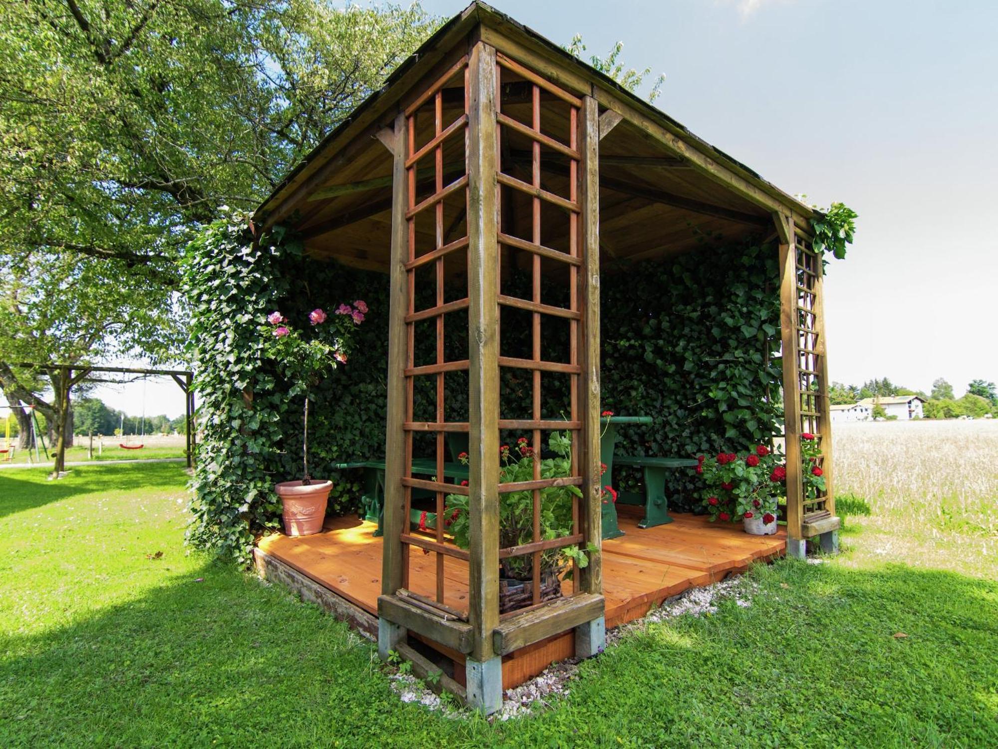 Alluring Holiday Home In Ubersee With Whirlpool Eksteriør bilde
