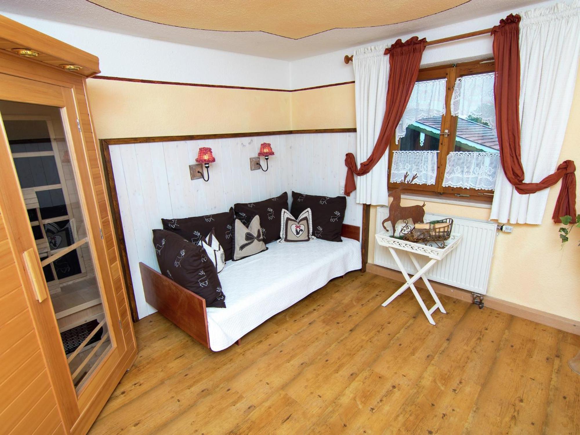 Alluring Holiday Home In Ubersee With Whirlpool Eksteriør bilde