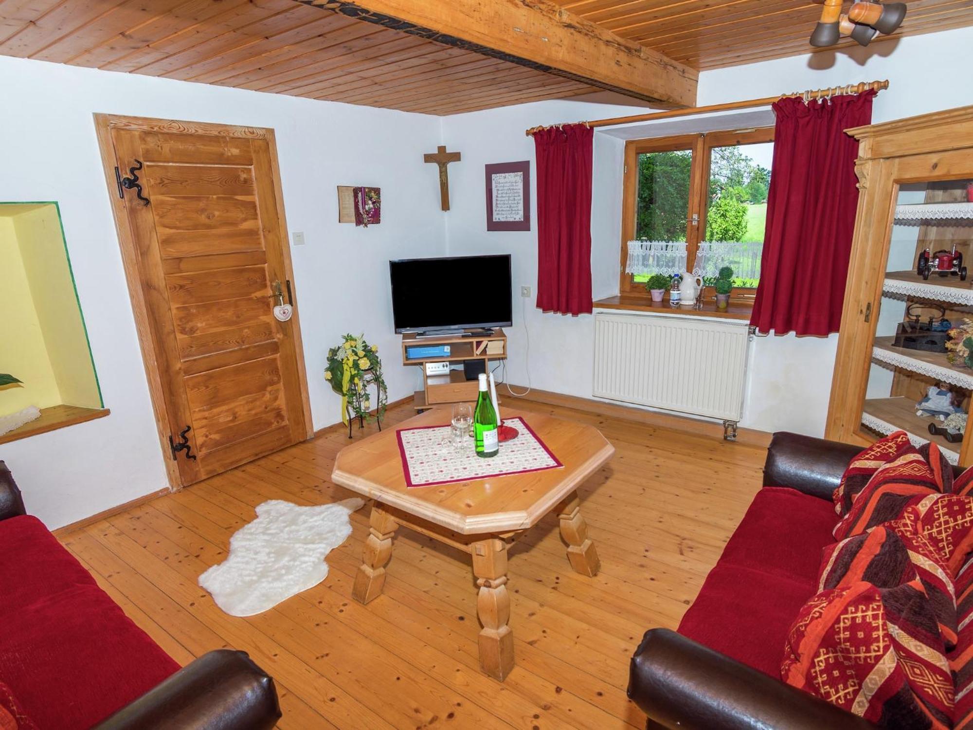 Alluring Holiday Home In Ubersee With Whirlpool Eksteriør bilde