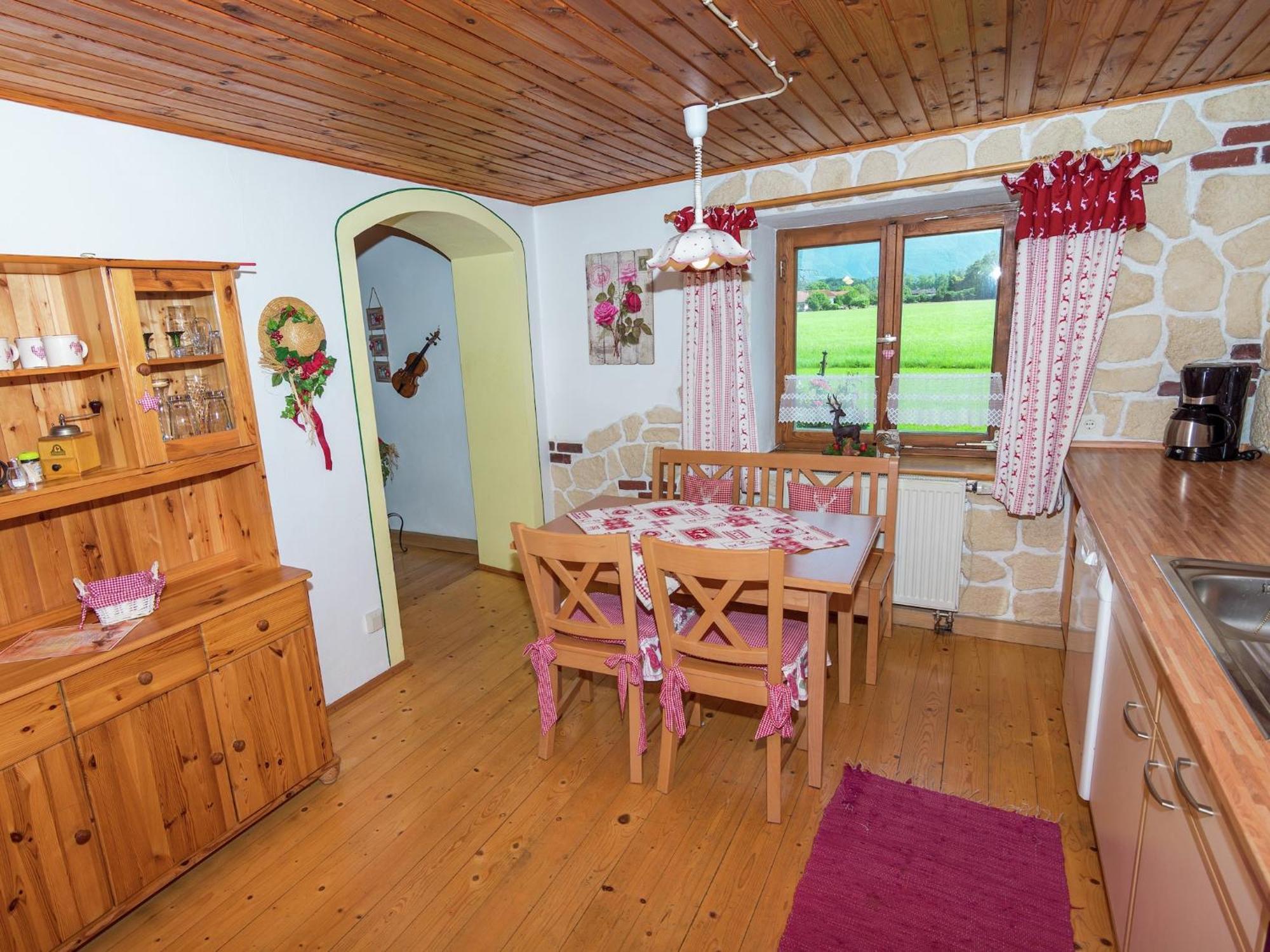 Alluring Holiday Home In Ubersee With Whirlpool Eksteriør bilde